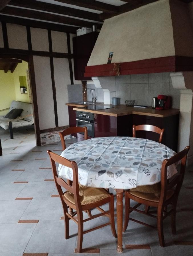 Appartement, Vue Sur Les Pyrenees Pouillon Esterno foto